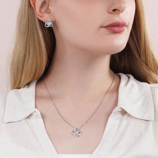 Make Her Feel Special This Christmas with this Necklace and Earring Set!